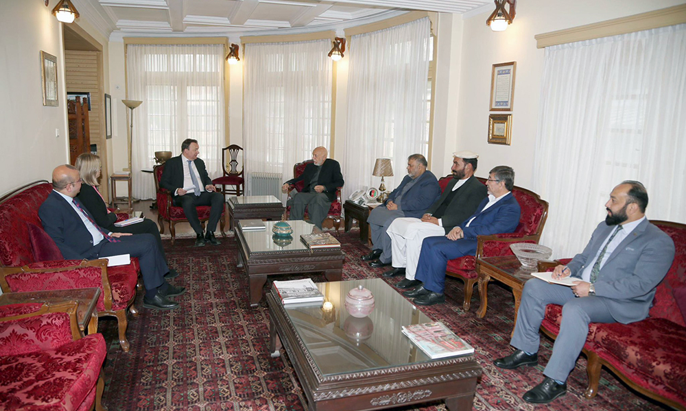 Karzai møter norske charge d’affaires i Kabul