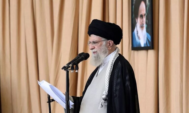Khamenei urges Afghanistan to tie #39 defense belt against Israel