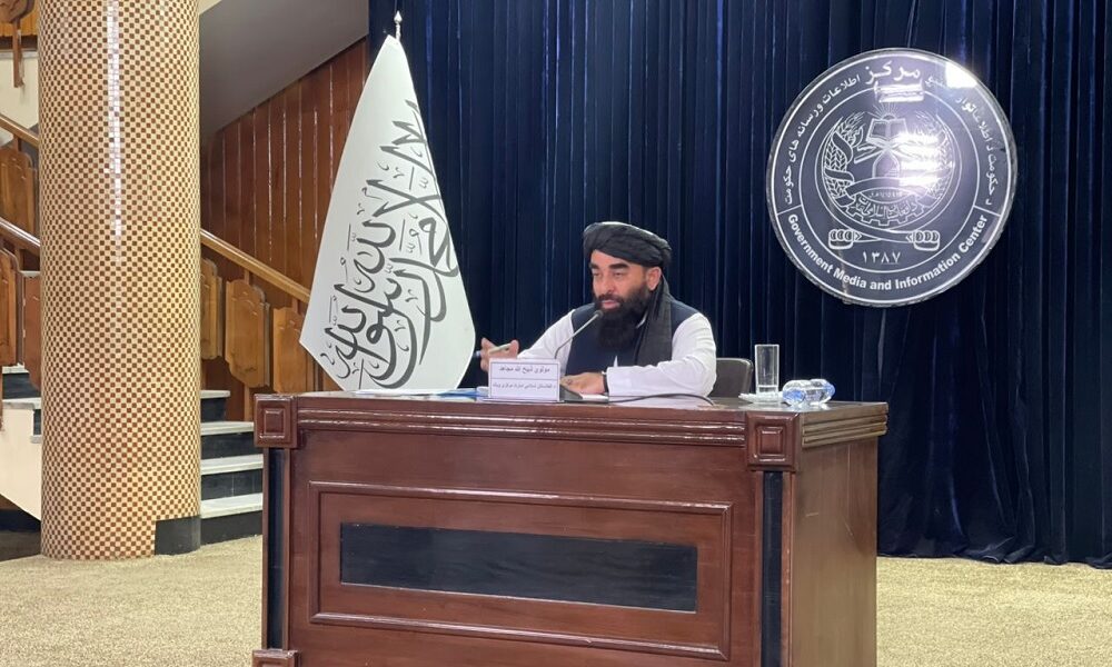 اسلامي امارت: ۱۲.۶ میلیارد افغانۍ د یتیمانو، کونډو او معلولینو ترمنځ وویشل شوې
